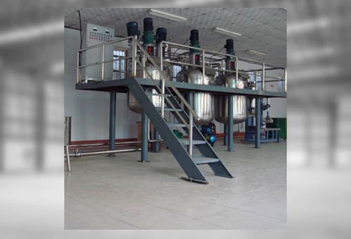 Industrial reaction kettles